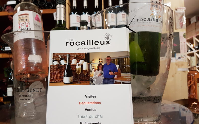 Dégustation du Clos Rocailleux à la cave à vin Alimentation Prim-Frais